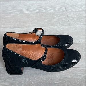 Chie Mihara Black Heels